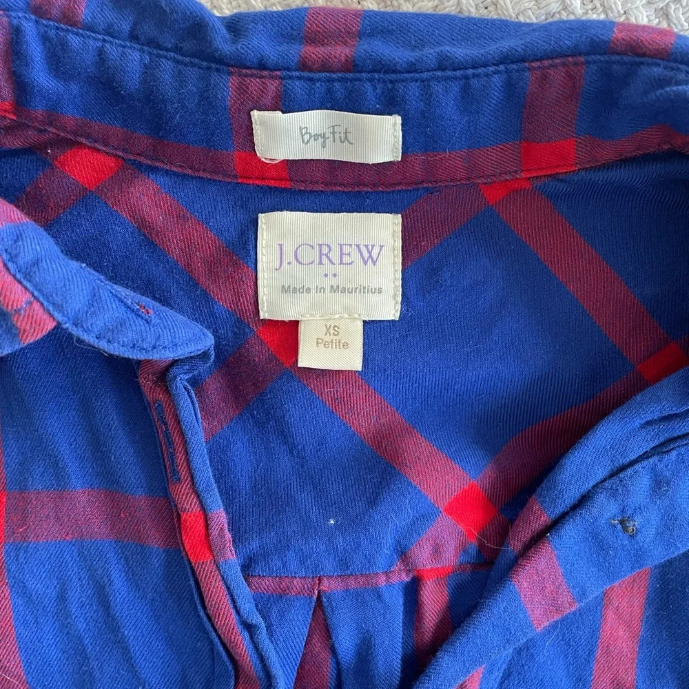 J. Crew Women’s XS boy fit Plaid Flannel Button-down Blouse - Picture 4 of 4
